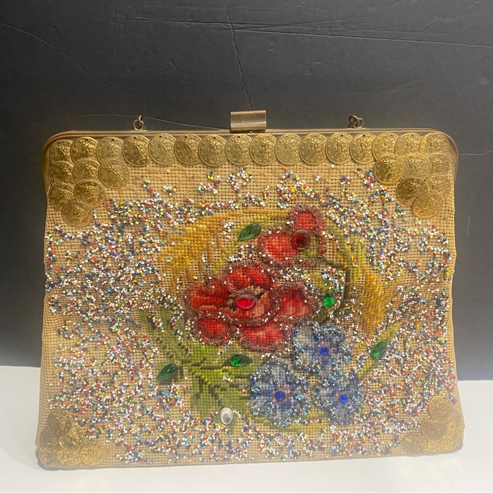 Vintage 1950’s/60’s Embellished Lucite handle Hanbag